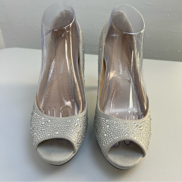 Adriana Vittadini Gervin Light Gray Rhinestones Pump Women’s Size 9 - Picture 9 of 12